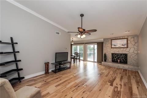 20437 Harborgate Ct #703, Cornelius, NC 28031 photo 7