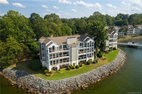 20437 Harborgate Ct #703, Cornelius, NC 28031 photo 32