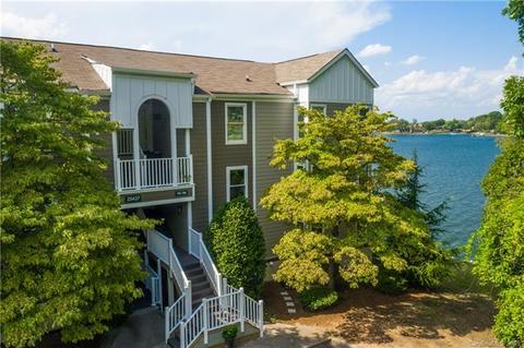20437 Harborgate Ct #703, Cornelius, NC 28031 photo 1