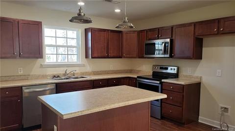 2822 Kirkover Rd, Lancaster, SC 29720 photo 3