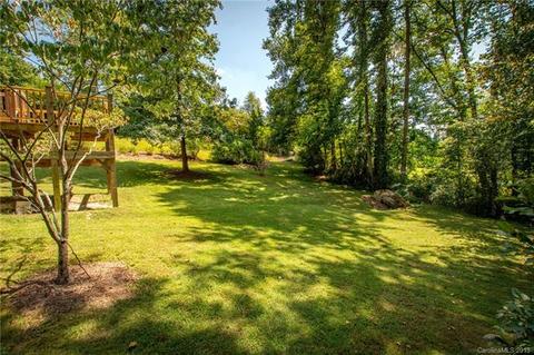 41 Devonshire Dr, Candler, NC 28715 photo 3