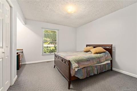 41 Devonshire Dr, Candler, NC 28715 photo 18