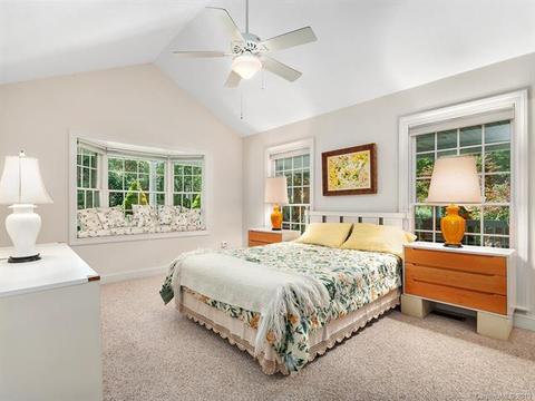 426 Summerset Dr, Clyde, NC 28721 photo 23