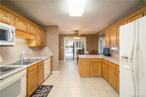 463 Pine Forest Ct, Vale, NC 28168 photo 10