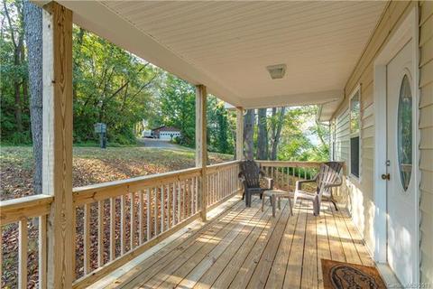 316 Maple Leaf Ln, Clyde, NC 28721 photo 4