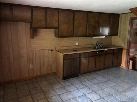 1063 Summers Rd, Morganton, NC 28655 photo 8