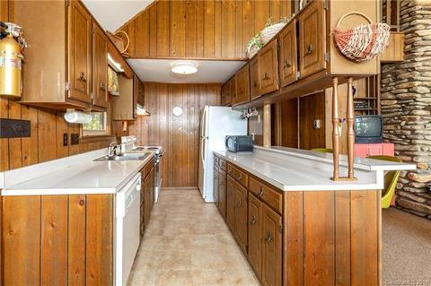 120 Atisvgi Ct, Brevard, NC 28712 photo 6