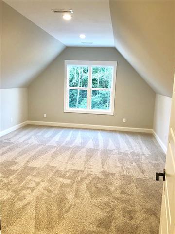 36 Divot Ct, Hickory, NC 28601 photo 14