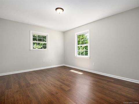 29 Chantilly Ct, Clyde, NC 28721 photo 15