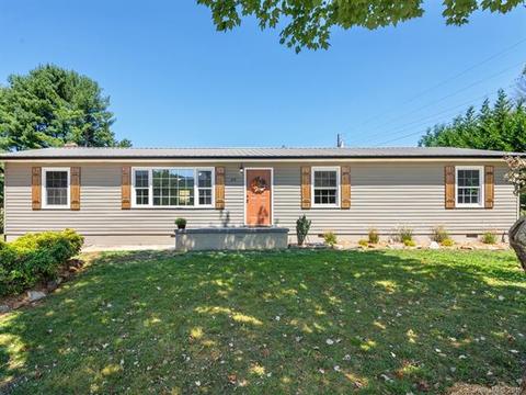 29 Chantilly Ct, Clyde, NC 28721 photo 1