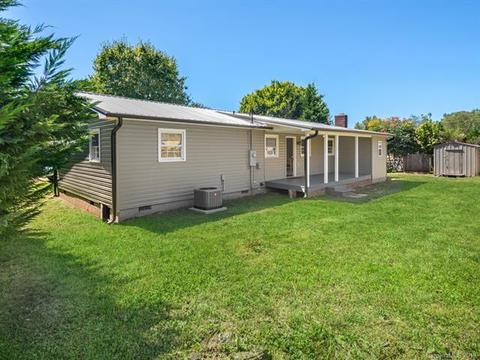 29 Chantilly Ct, Clyde, NC 28721 photo 20