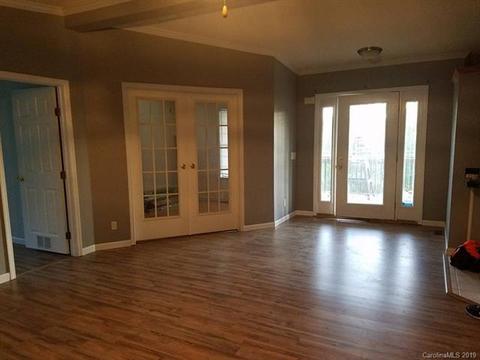 367 Old Bryan Farm Dr, Marshall, NC 28753 photo 6