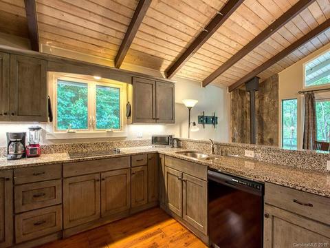 276 Hideaway Creek Rd, Clyde, NC 28721 photo 16
