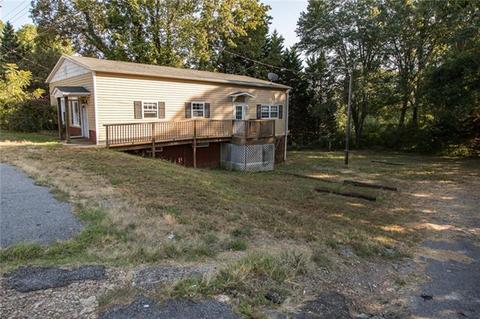 2401 Section House Rd NE, Hickory, NC 28601 photo 3