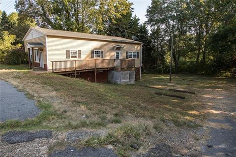 2401 Section House Rd NE, Hickory, NC 28601 photo 2