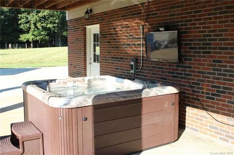 2494 Genes Loop, Morganton, NC 28655 photo 36