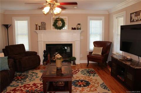 2494 Genes Loop, Morganton, NC 28655 photo 15
