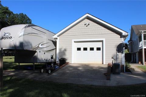 2494 Genes Loop, Morganton, NC 28655 photo 8