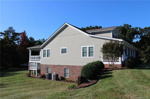 2494 Genes Loop, Morganton, NC 28655 photo 2