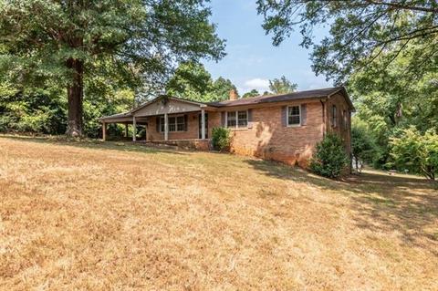 3035 34th Ave, Hickory, NC 28601 photo 1