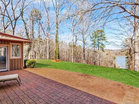 601 Green Hills Rd, Mill Spring, NC 28756 photo 2