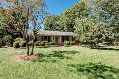 607 2nd Avenue Ne Pl NE, Conover, NC 28613 photo 4