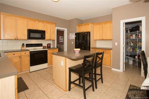 8431 Bampton Dr, Concord, NC 28027 photo 10