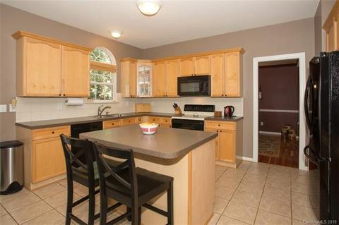 8431 Bampton Dr, Concord, NC 28027 photo 9