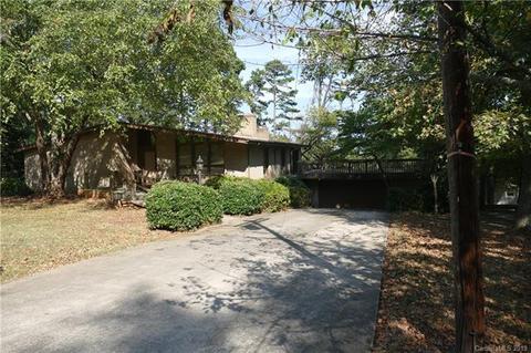 8615 Circle Dr, Mount Pleasant, NC 28124 photo 3
