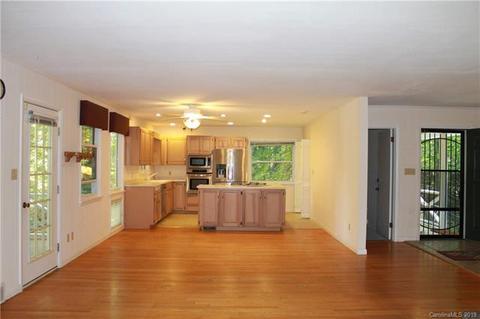 65 Laurel Loop, Maggie Valley, NC 28751 photo 4