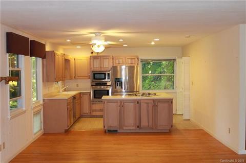 65 Laurel Loop, Maggie Valley, NC 28751 photo 5