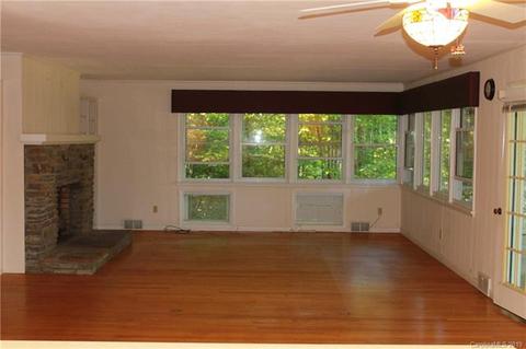 65 Laurel Loop, Maggie Valley, NC 28751 photo 3