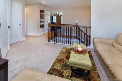 549 Daventry Ct, Clover, SC 29710 photo 9