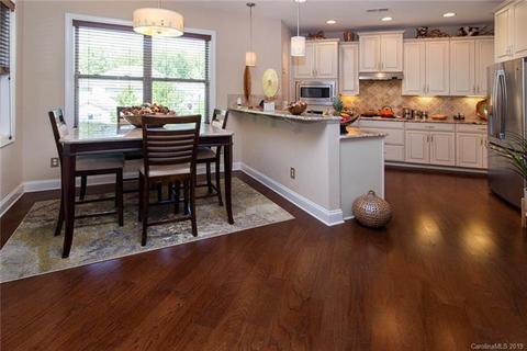549 Daventry Ct, Clover, SC 29710 photo 4