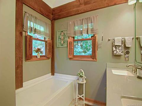 119 Continental Dr, Flat Rock, NC 28731 photo 25