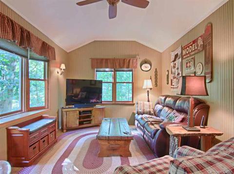 119 Continental Dr, Flat Rock, NC 28731 photo 17