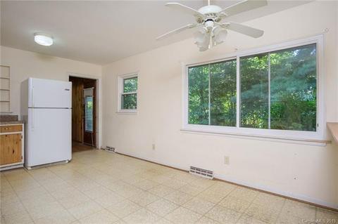 72 Blake Dr, Arden, NC 28704 photo 6
