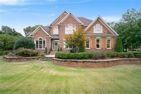 18340 Dembridge Dr, Davidson, NC 28036 photo 1