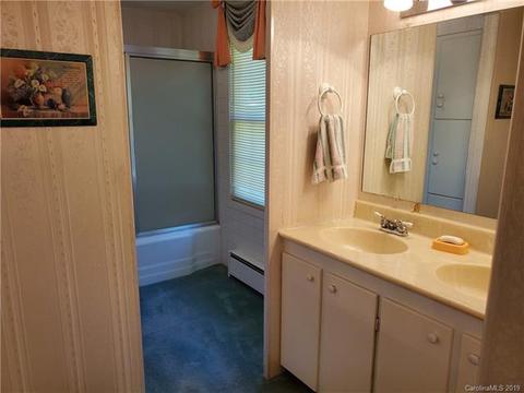 102 Willowbrook Dr, Morganton, NC 28655 photo 10