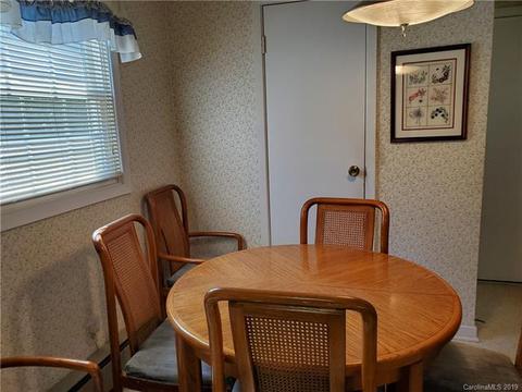 102 Willowbrook Dr, Morganton, NC 28655 photo 9