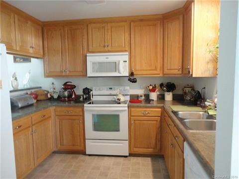 1004 E Main St #A, Maiden, NC 28650 photo 2