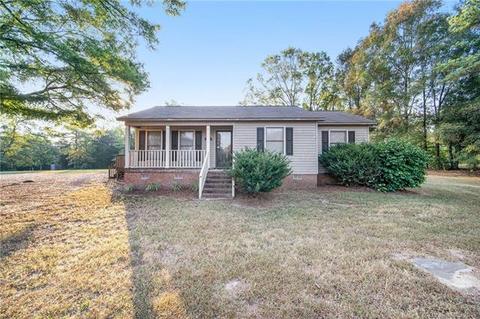 202 Community Ln, Lancaster, SC 29720 photo 1