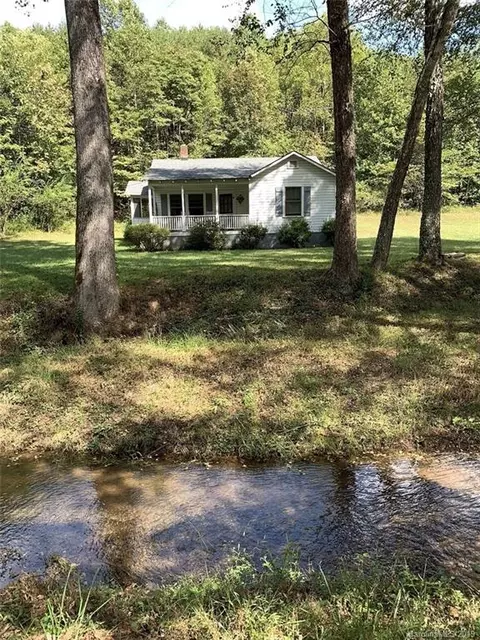 328 Maxwell Dr, Marion, NC 28752 photo 3