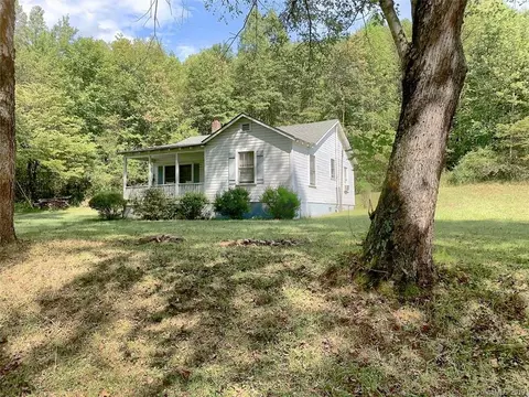 328 Maxwell Dr, Marion, NC 28752 photo 11