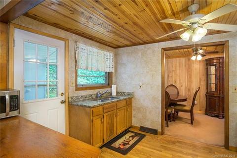 231 Fox Rd, Mars Hill, NC 28754 photo 5