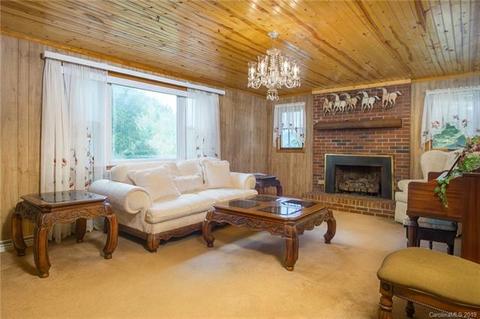 231 Fox Rd, Mars Hill, NC 28754 photo 3