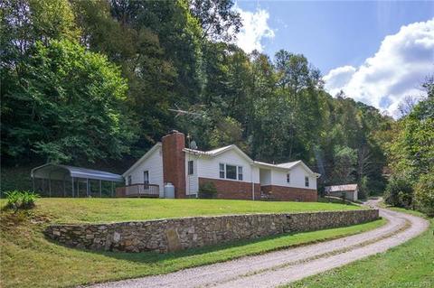 231 Fox Rd, Mars Hill, NC 28754 photo 2