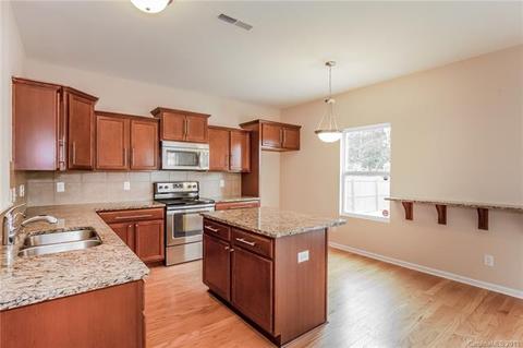3308 Saddlebrook Dr, Midland, NC 28107 photo 3