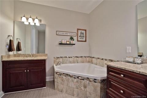 20276 Harroway Dr, Cornelius, NC 28031 photo 34