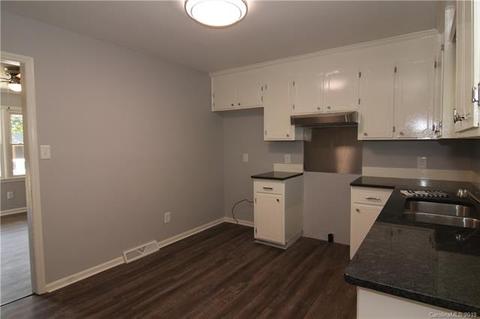 411 Spring St, Concord, NC 28025 photo 9